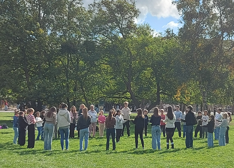 Kennenlernspiele im Park Kennenlernspiele im Park
